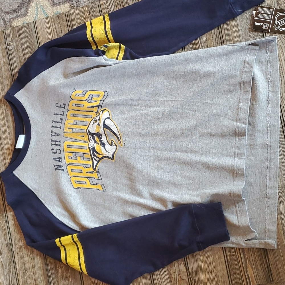 NHL Nashville Predators Jersey Size LARGE
